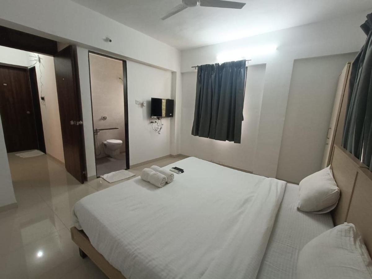 Service Apartments, Baner, Pune Eksteriør bilde