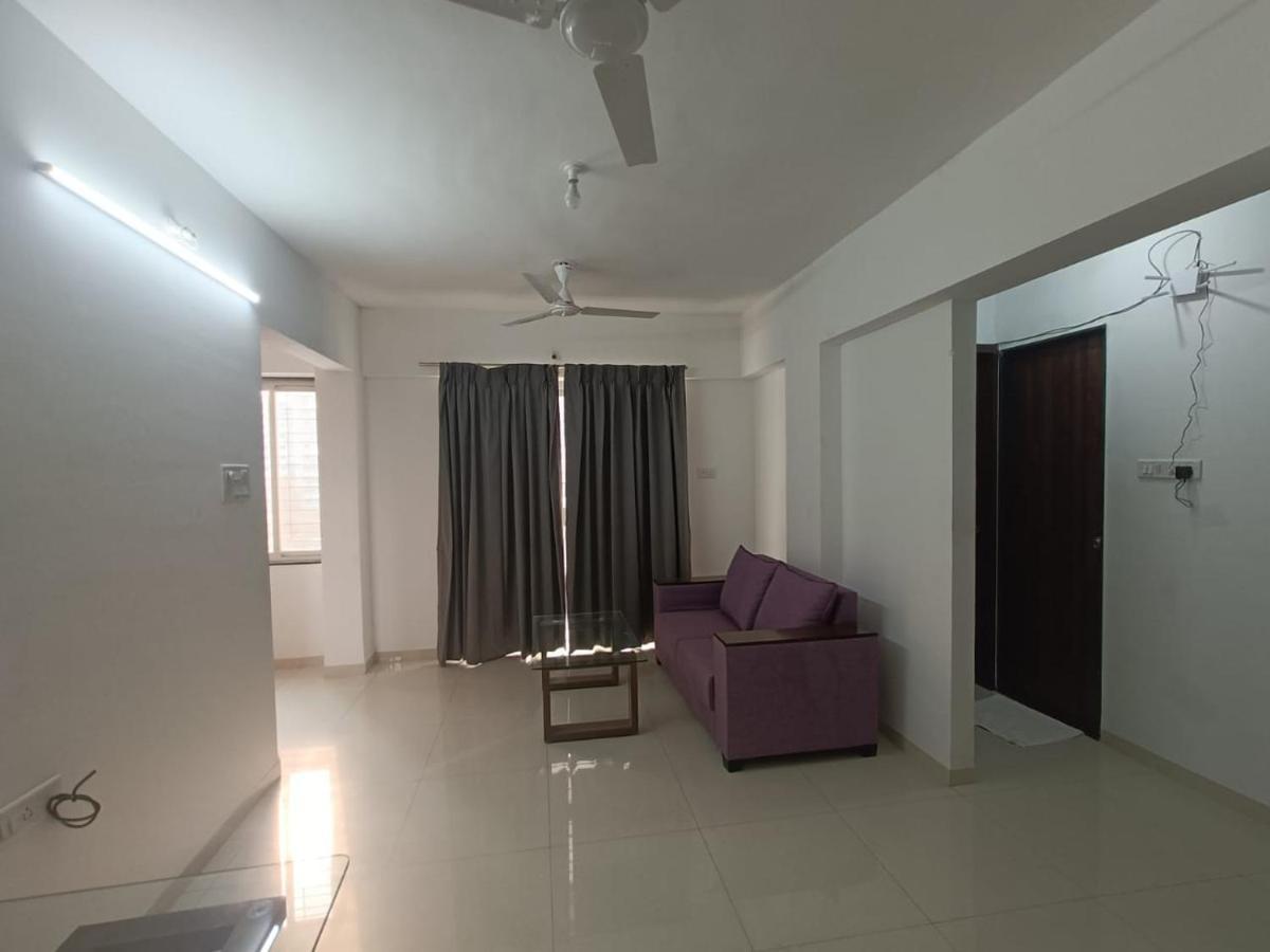 Service Apartments, Baner, Pune Eksteriør bilde